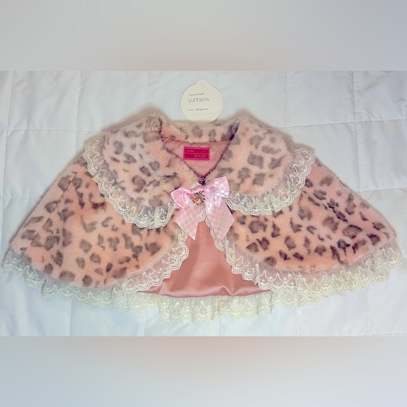 Baby the Stars Shine Bright BABY Leopard Cape in Pink - Picture 4 of 4
